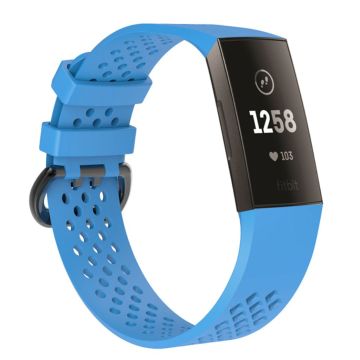 Fitbit Charge 3 breathable hollow silicone watch strap - Size: S - Light Blue